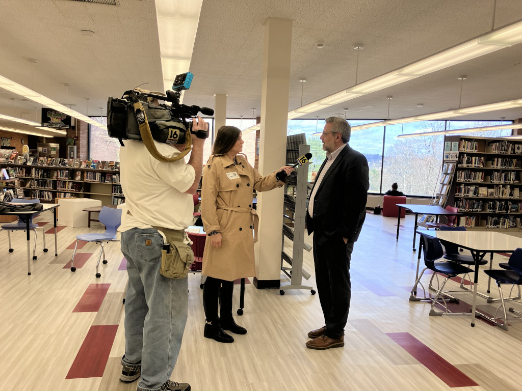 ron simon being interviewed by wnep